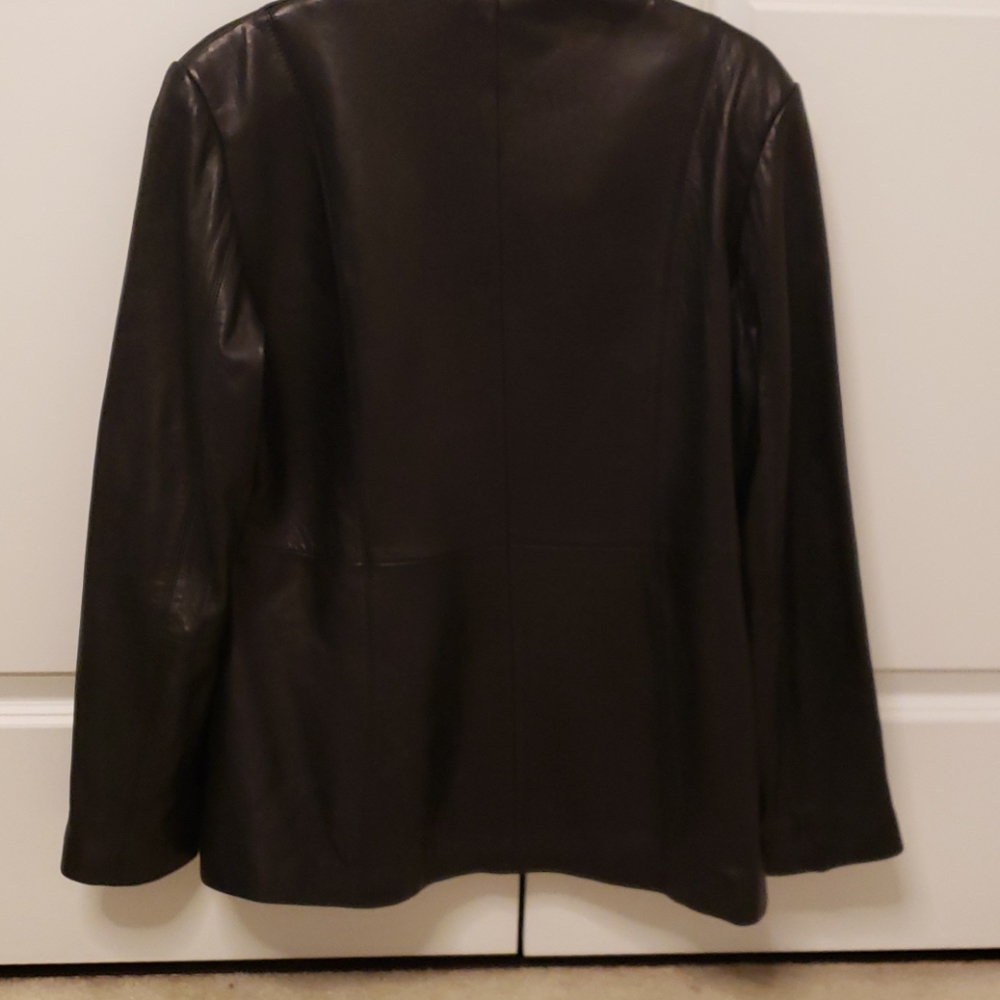 Leather jacket - Picture 2 of 6